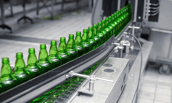 3031736214204389.jpg British-Glass-bottle-production.jpg